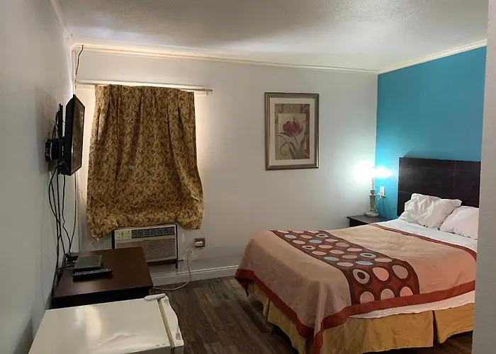 Holiday Motel Motel